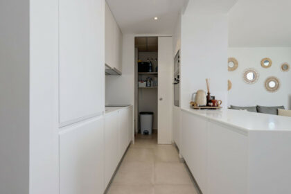 db92ed16e8f3d989bb1bbf3b9bf47fad - 31