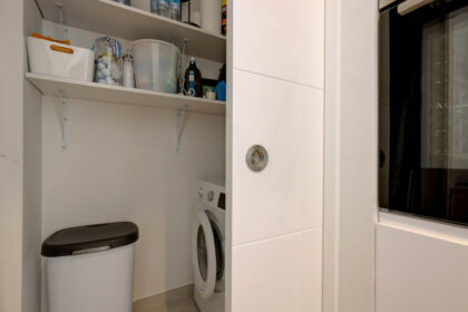 db92ed16e8f3d989bb1bbf3b9bf47fad - 32