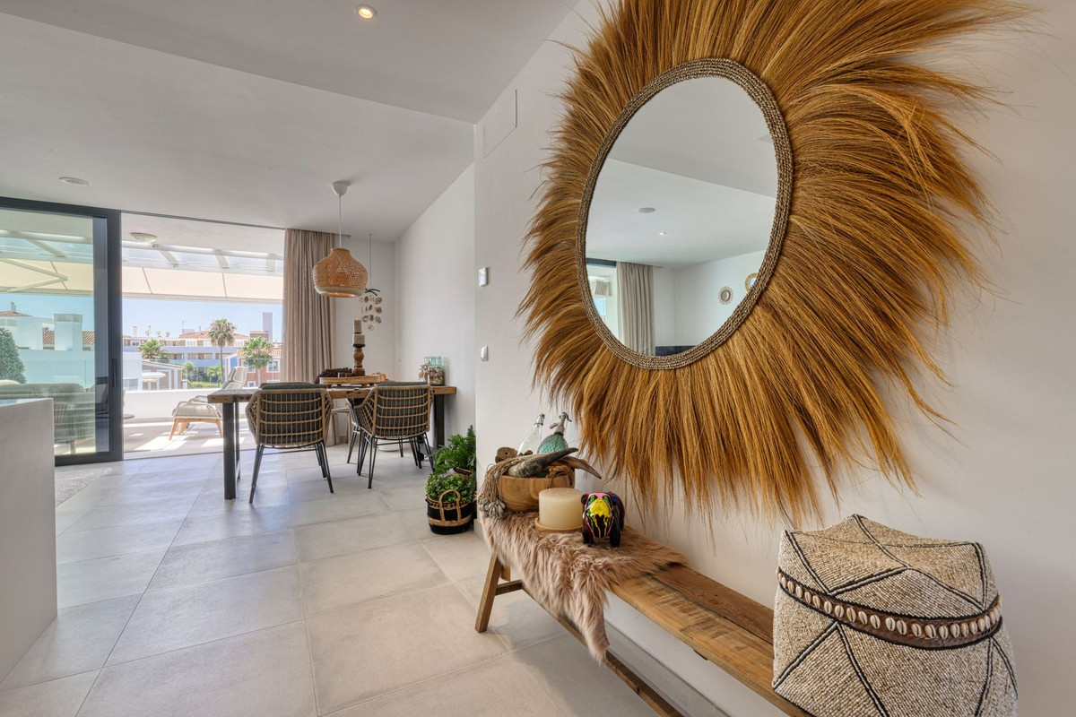 db92ed16e8f3d989bb1bbf3b9bf47fad - 35