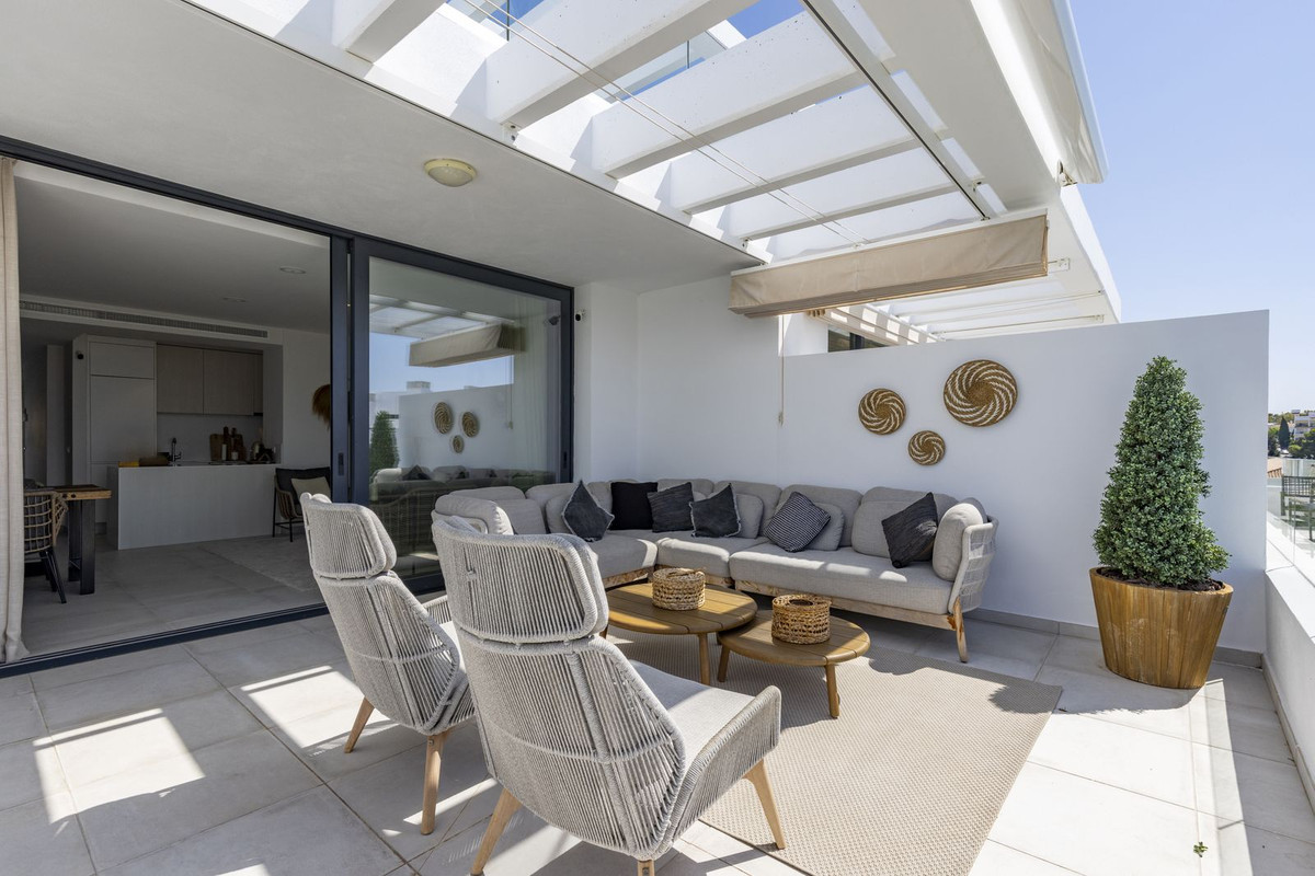 db92ed16e8f3d989bb1bbf3b9bf47fad - 4