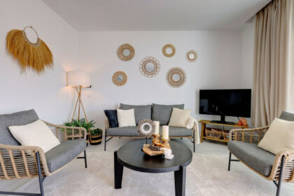 db92ed16e8f3d989bb1bbf3b9bf47fad - 42