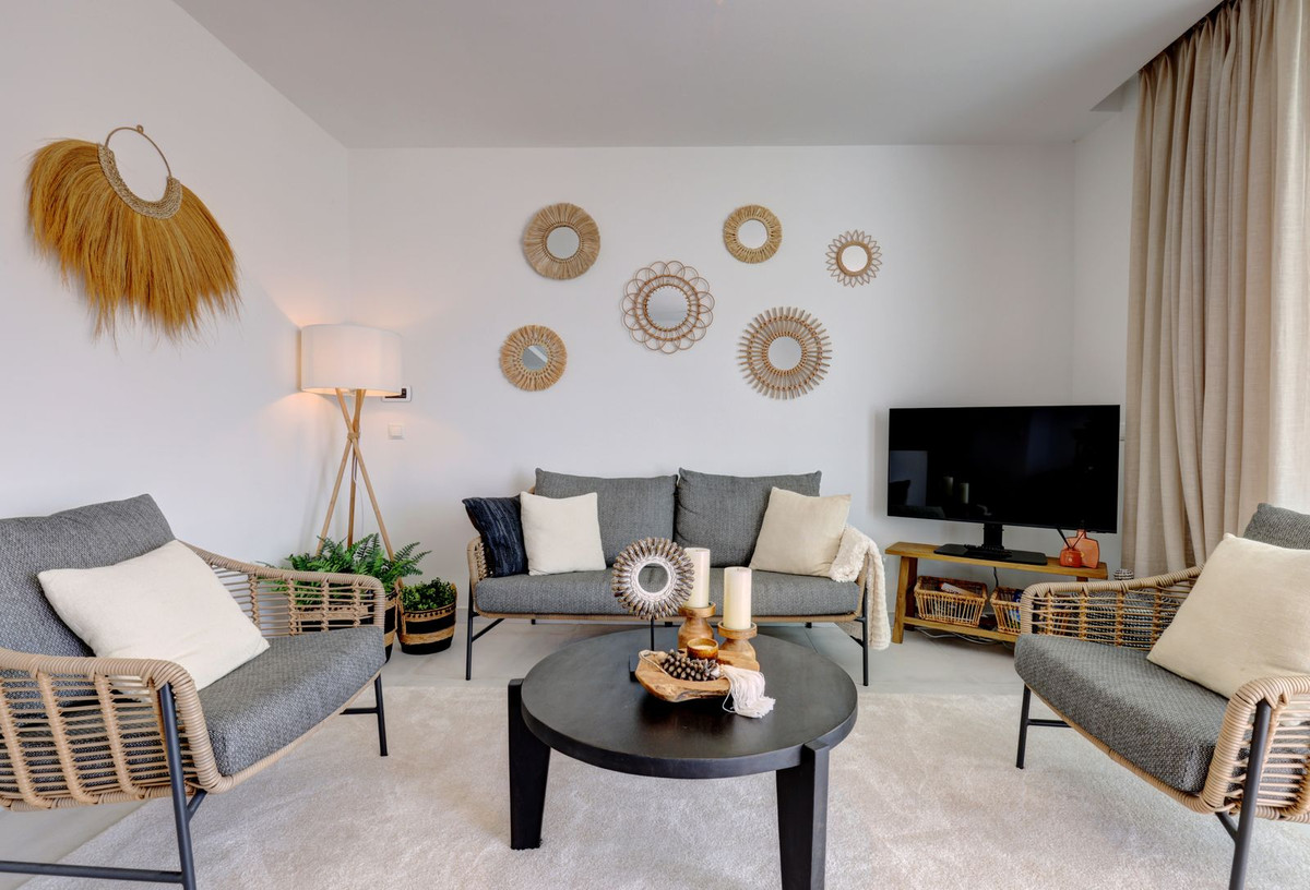 db92ed16e8f3d989bb1bbf3b9bf47fad - 42