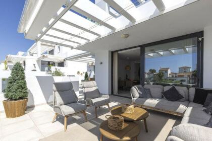 db92ed16e8f3d989bb1bbf3b9bf47fad - 5