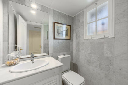 dbfa8842bd5a73b205620a700ac6d442 - 11