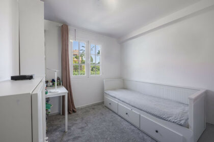 dbfa8842bd5a73b205620a700ac6d442 - 12