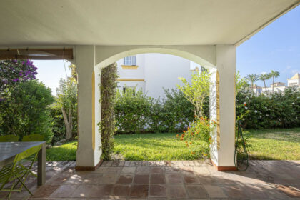 dbfa8842bd5a73b205620a700ac6d442 - 22