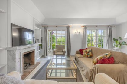 dbfa8842bd5a73b205620a700ac6d442 - 6