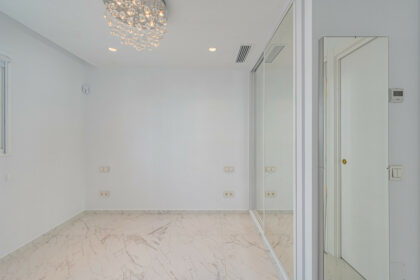 dc9445e13fef08c927fe12bdb2a8715d - 12