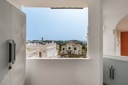 dc9445e13fef08c927fe12bdb2a8715d - 21