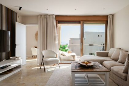 dd6739fc12639e8c3660e27a700daaf8 - 10