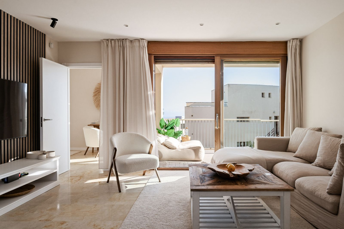 dd6739fc12639e8c3660e27a700daaf8 - 10