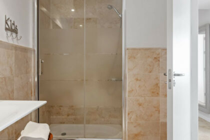 dd6739fc12639e8c3660e27a700daaf8 - 20