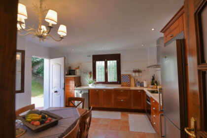 dd9792aa5c81624d3e67fe8019fb7ab8 - 18