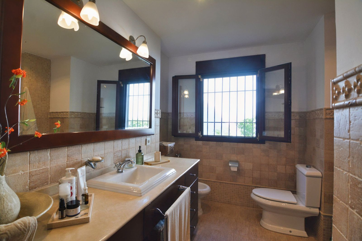 dd9792aa5c81624d3e67fe8019fb7ab8 - 29