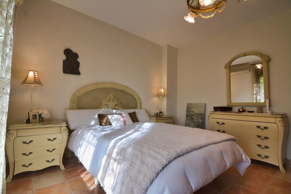 dd9792aa5c81624d3e67fe8019fb7ab8 - 34