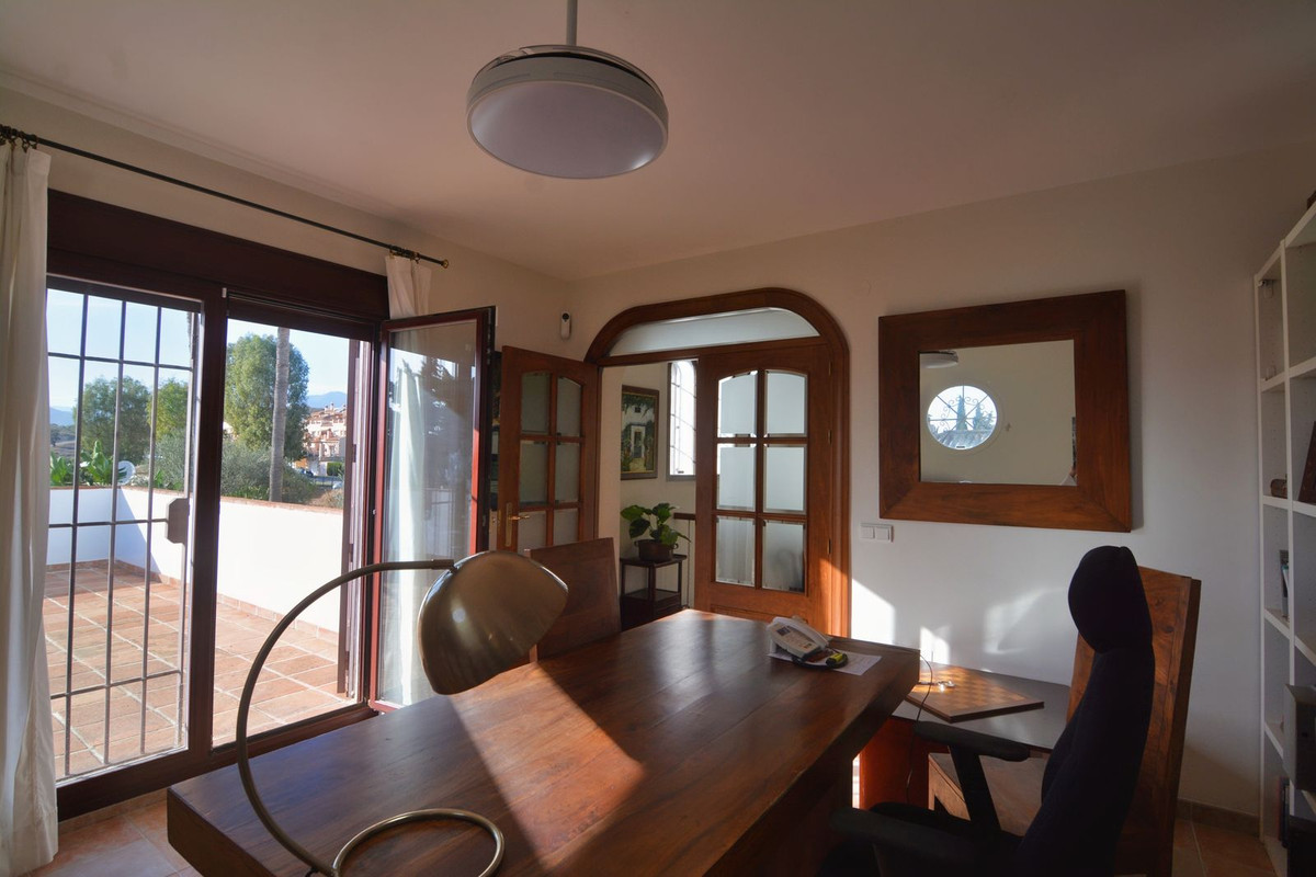 dd9792aa5c81624d3e67fe8019fb7ab8 - 38