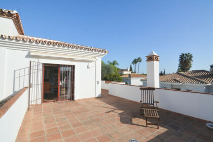 dd9792aa5c81624d3e67fe8019fb7ab8 - 39