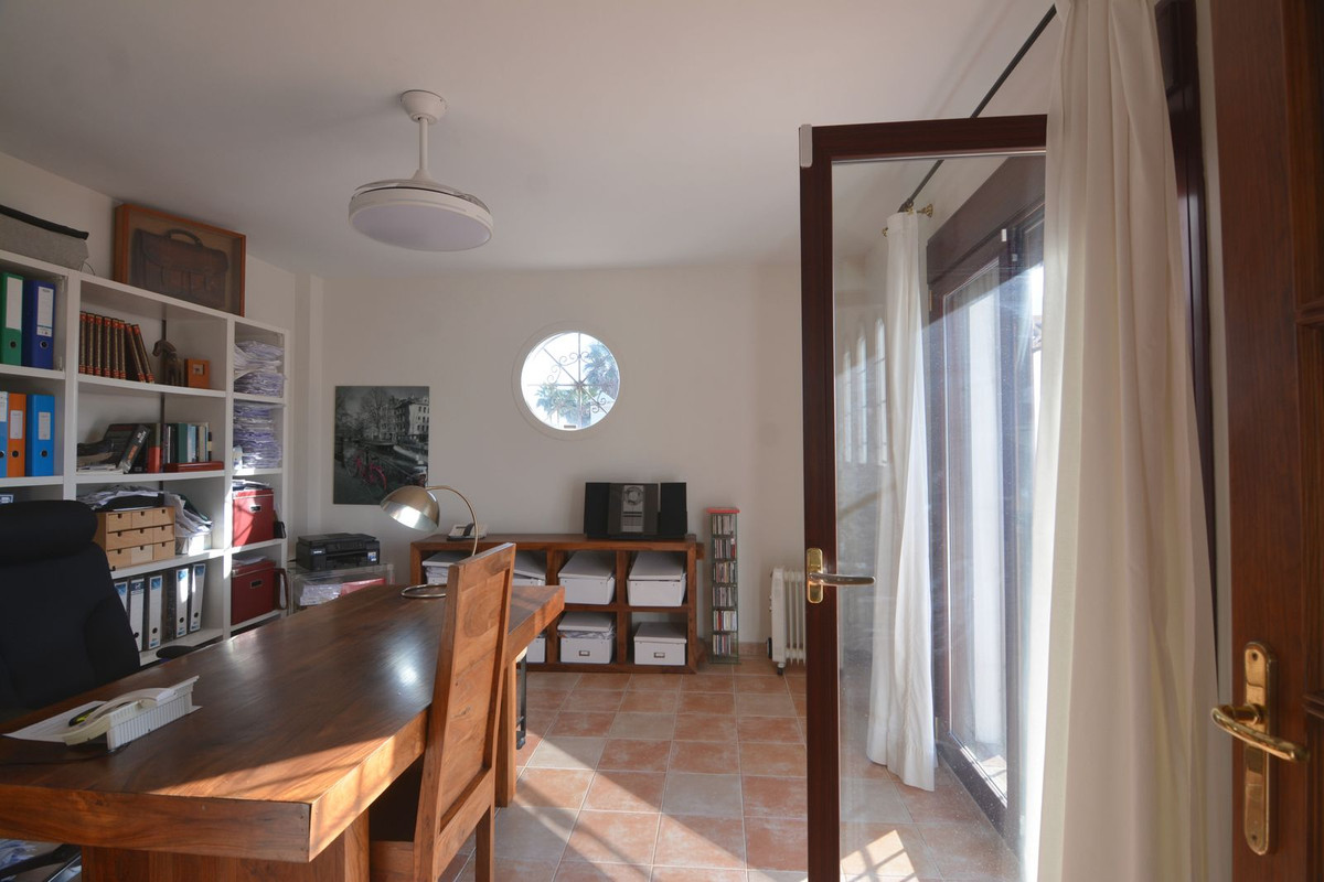 dd9792aa5c81624d3e67fe8019fb7ab8 - 43