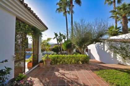 dd9792aa5c81624d3e67fe8019fb7ab8 - 47