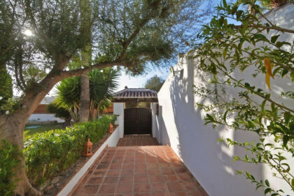 dd9792aa5c81624d3e67fe8019fb7ab8 - 48