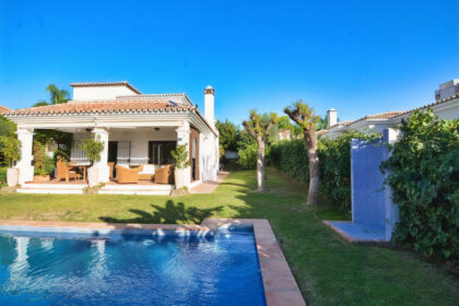 dd9792aa5c81624d3e67fe8019fb7ab8 - 52