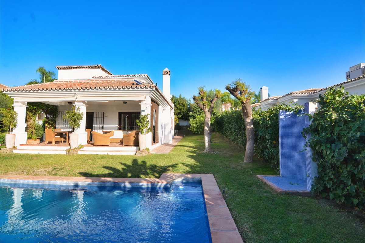 dd9792aa5c81624d3e67fe8019fb7ab8 - 52