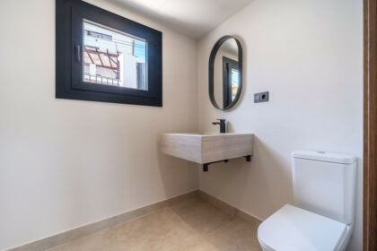 ddc26f61a7404c0e2159b1c5c602e1a2 - 37