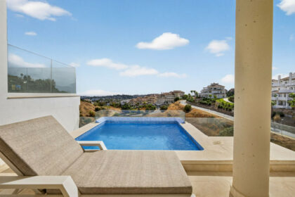 ddc55a6c5e9b9480ed6e243ac2f9a09b - 1