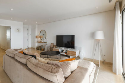 ddc55a6c5e9b9480ed6e243ac2f9a09b - 12