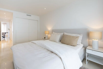 ddc55a6c5e9b9480ed6e243ac2f9a09b - 18