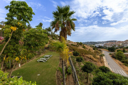 ddc55a6c5e9b9480ed6e243ac2f9a09b - 8