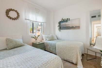 de05329b64c4322b8b40df7cc0fe6c74 - 8