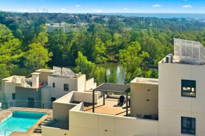 df2c175655a61c4f62cc17616535c070 - 23