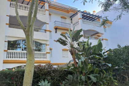 df3077e6d72e43e1809de1f3eda5c648 - 1