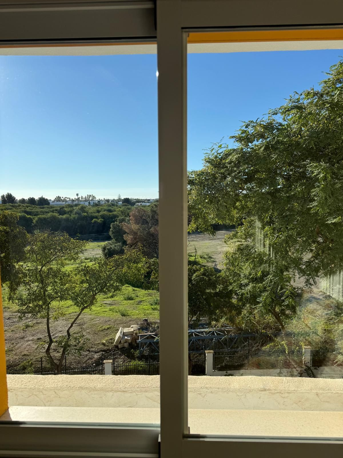 df3077e6d72e43e1809de1f3eda5c648 - 11