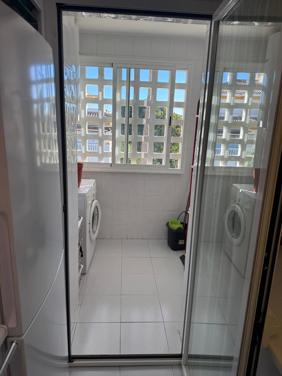 df3077e6d72e43e1809de1f3eda5c648 - 21