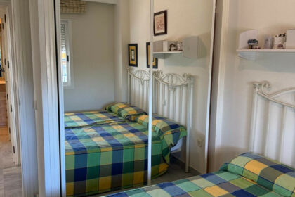 df3077e6d72e43e1809de1f3eda5c648 - 7