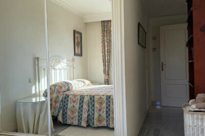 df3077e6d72e43e1809de1f3eda5c648 - 8