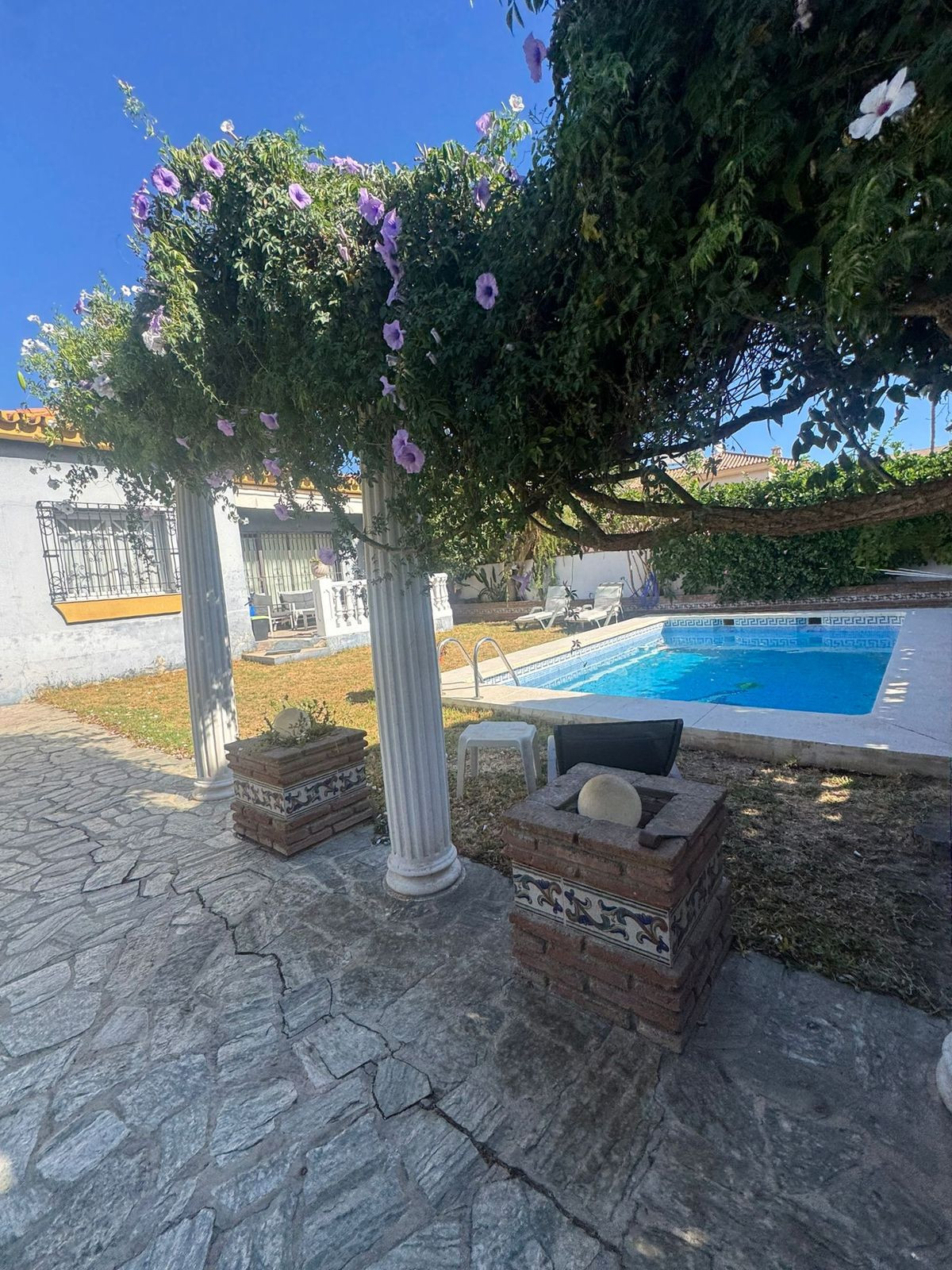 dfae96ac7fa853e0e52389fc85209034 - 1