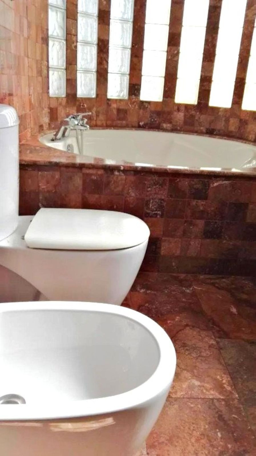 dfae96ac7fa853e0e52389fc85209034 - 11