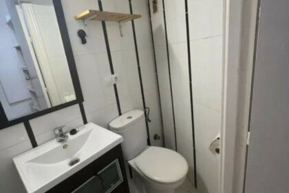 dfae96ac7fa853e0e52389fc85209034 - 12