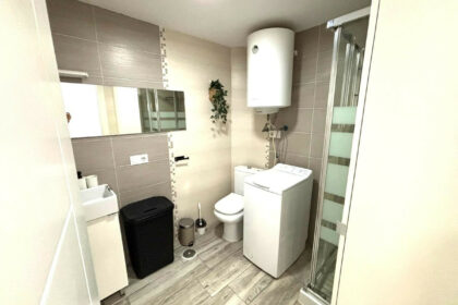 e0a6491ff6acd25e5fd98a9e93df4391 - 16