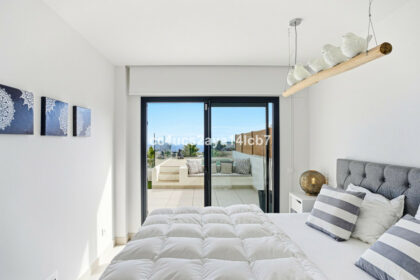 e1288bf7535e01768ed88f6a611e84e1 - 18