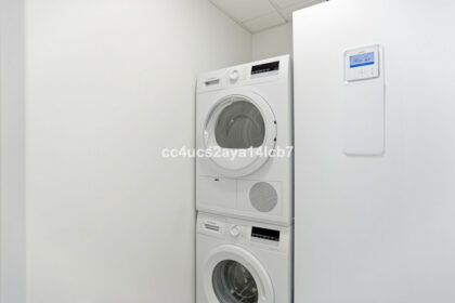 e1288bf7535e01768ed88f6a611e84e1 - 32