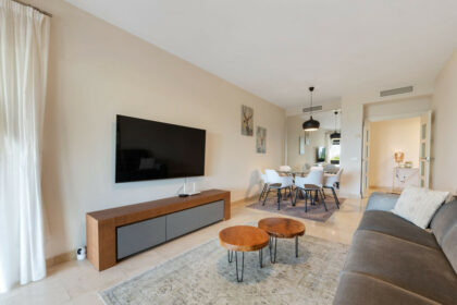 e1ef14059210b332cd004ad3b2be571e - 2