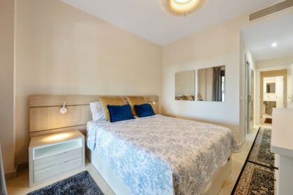 e1ef14059210b332cd004ad3b2be571e - 9