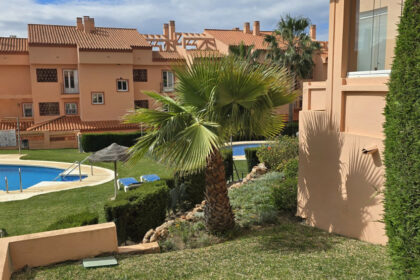 e20cdf37f65ad62cb5b670fe63880b4c - 12