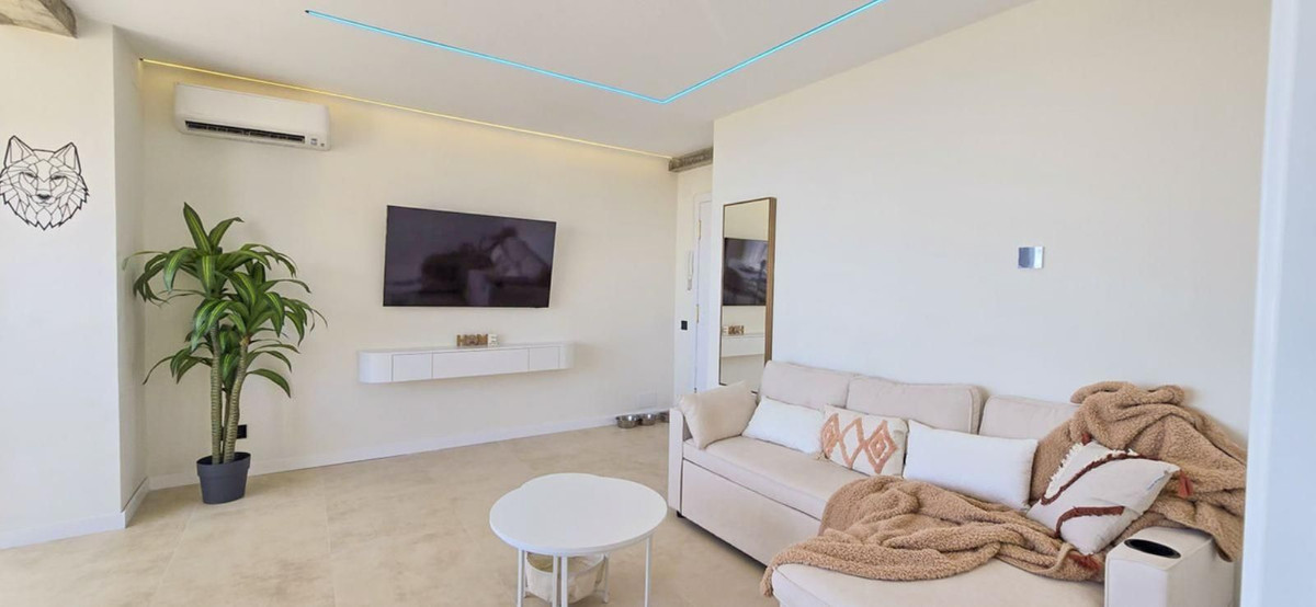 e26a18fb8cf884d0fe4dc2af72c8e83e - 17