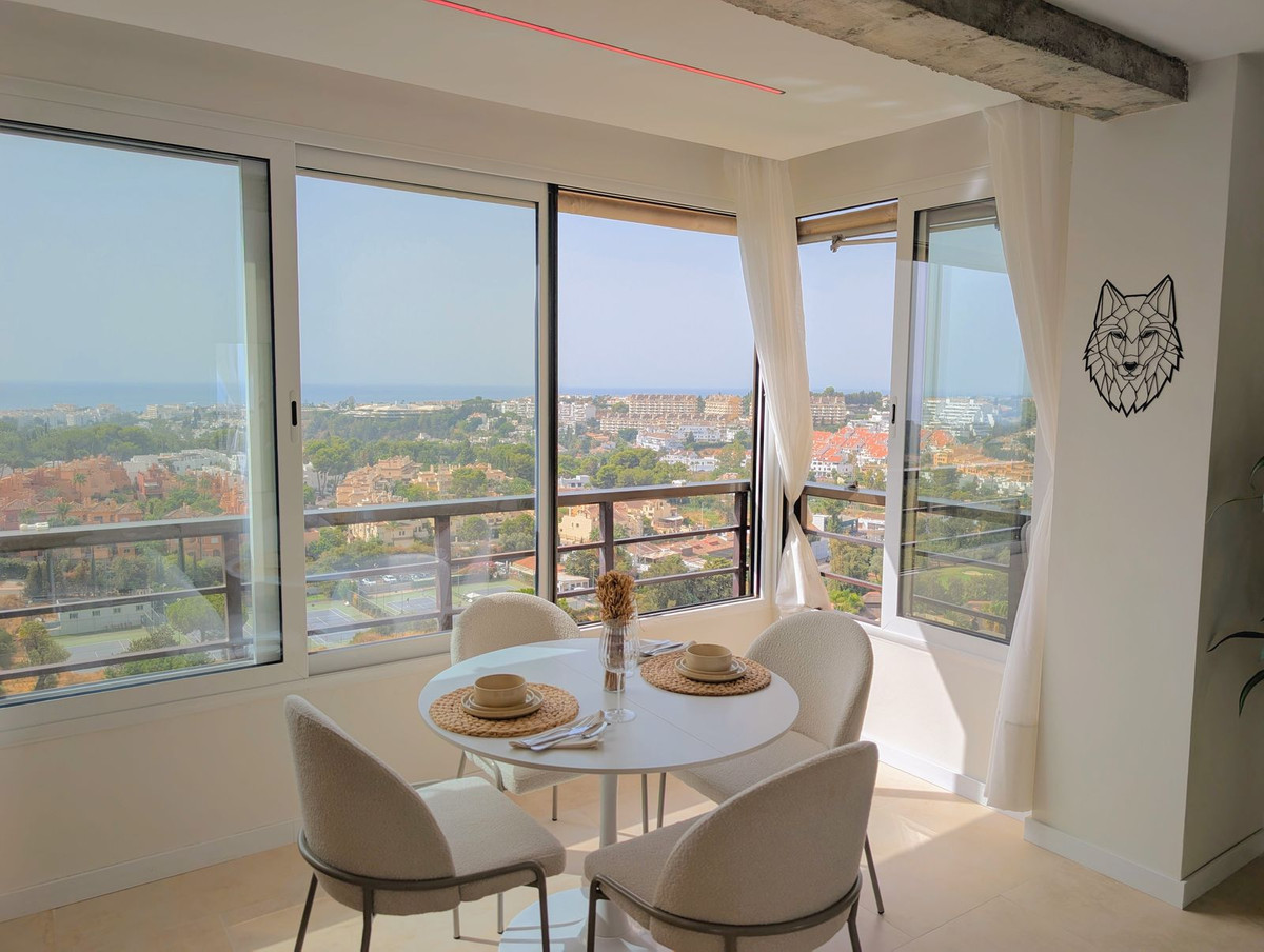 e26a18fb8cf884d0fe4dc2af72c8e83e - 21