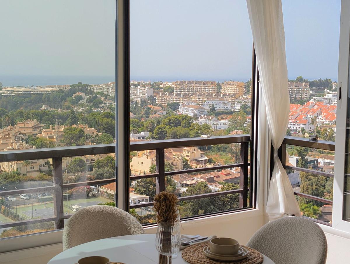 e26a18fb8cf884d0fe4dc2af72c8e83e - 22